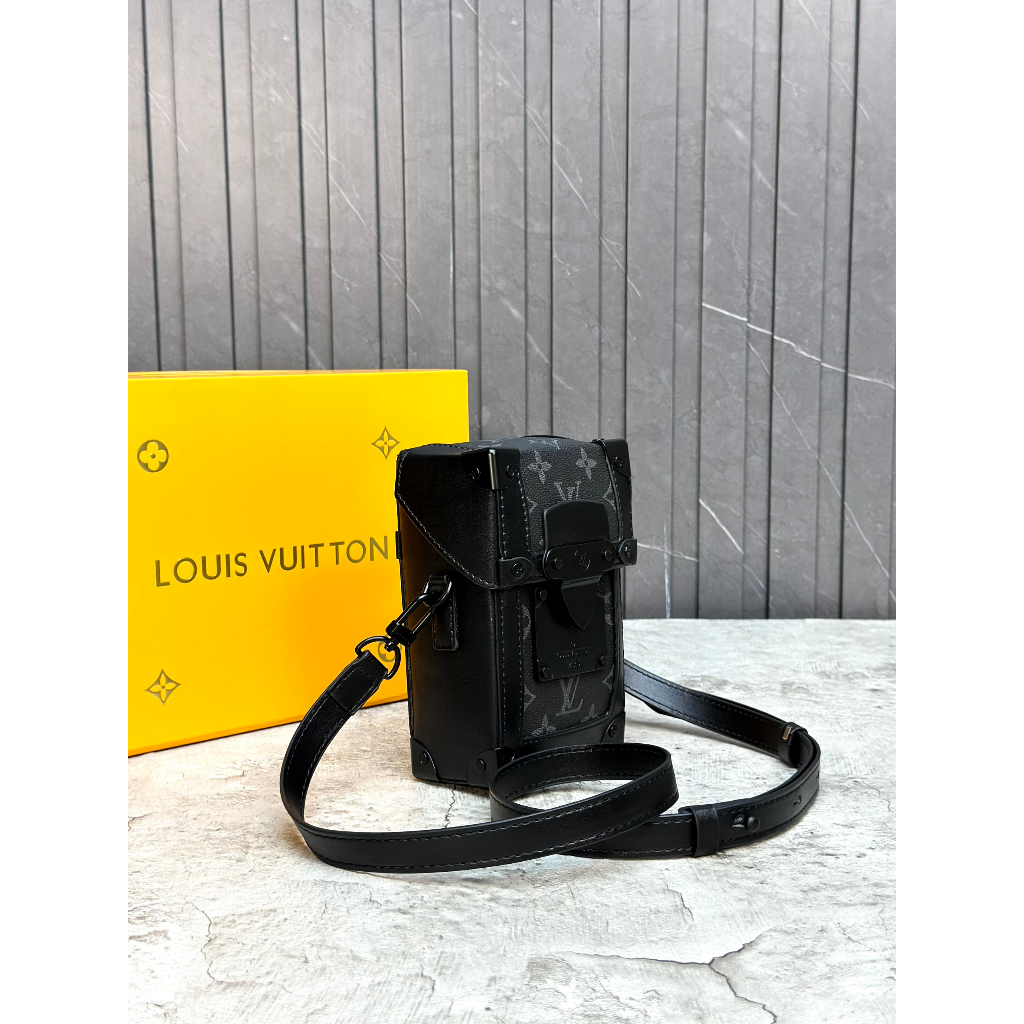 Túi đeo chéo hộp vuông mini Louis Vuitton Đen hoa vân Xám phối viền fullbox bill thẻ LA on web