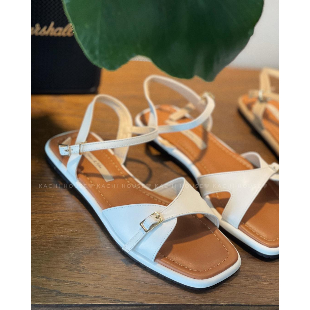 Sandal Moa lót nâu móc cài - Kachi House