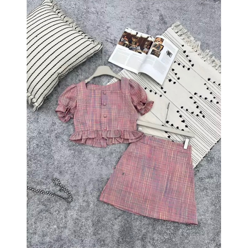 Set áo crotop + chân váy