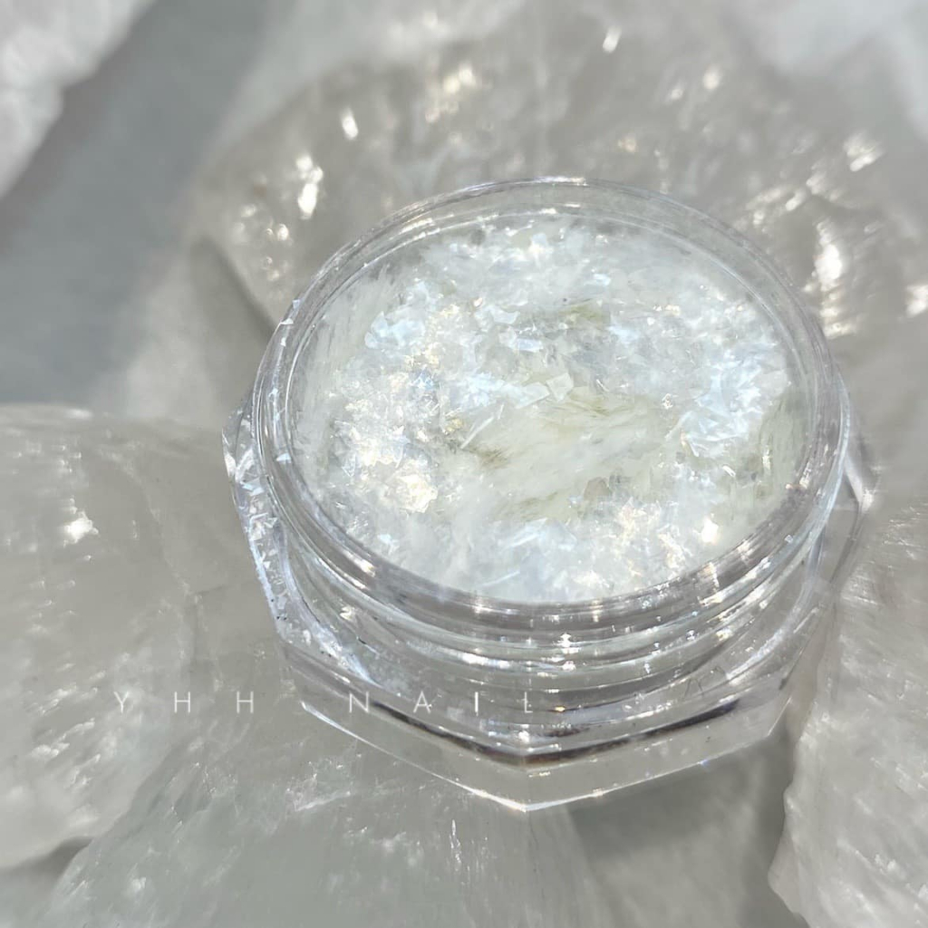 Hũ nhũ khổng tước ánh trắng