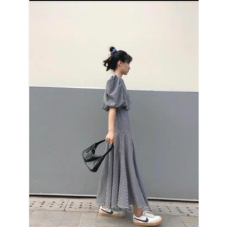 Sét áo chít eo tay phồng + váy đuôi cá
