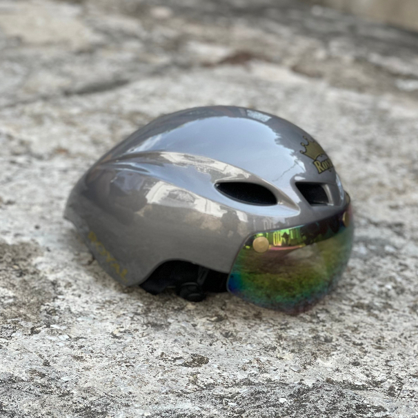 [Giống POC 01 95%] MŨ THỂ THAO ĐUÔI NHỌN MD16 XÁM CHUỘT BÓNG CỰC ĐẸP, KÈM KÍNH VÀ TÚI ĐỰNG, BẢO HÀNH 12 THÁNG