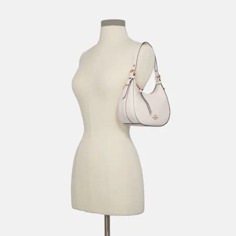 Túi đeo vai C0ach Kleo Hobo dáng bầu xinh xắn