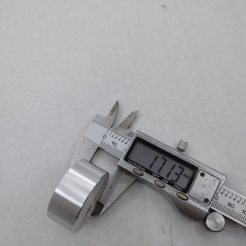 Núm volume nhôm Japan 38mm × 17mm