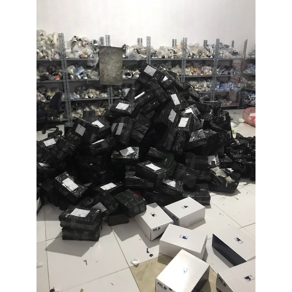 Giày sneaker danh cho nam nữ hót