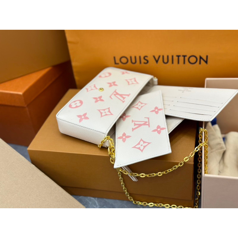 Túi đeo chéo LV pochette kích thước 21cm chất liệu da bò hoạ tiết dập nổi fullbox