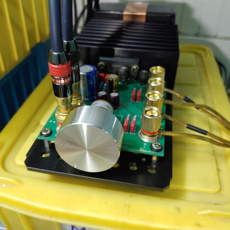 Núm volume nhôm Japan 38mm × 17mm