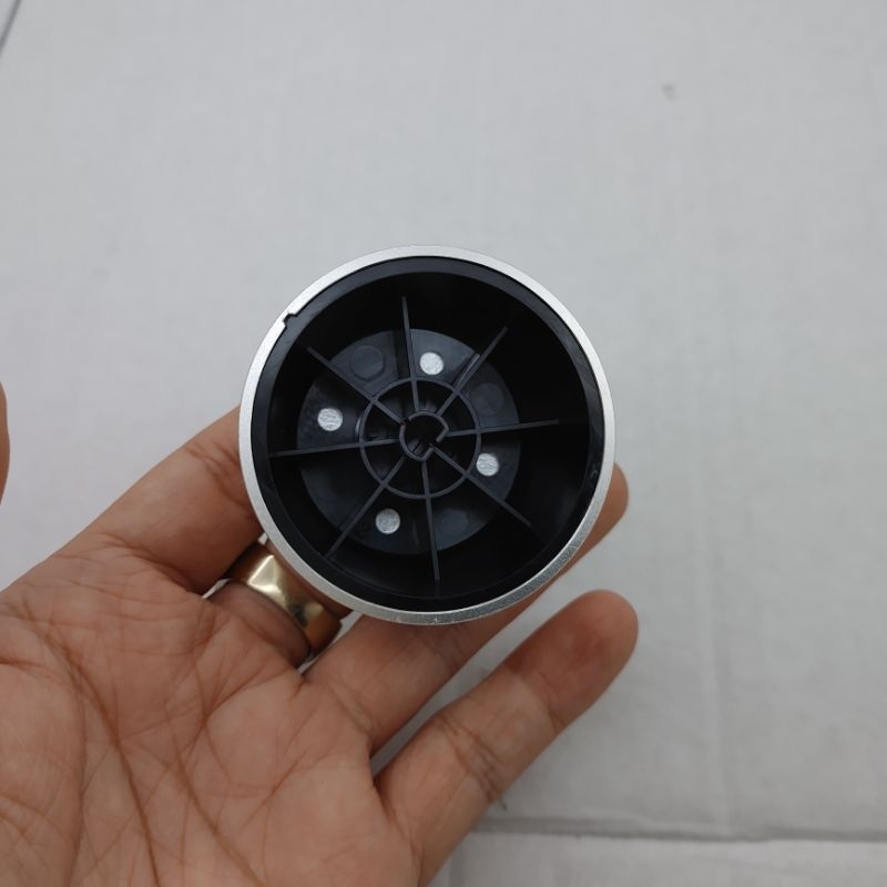 Núm volume nhôm Japan