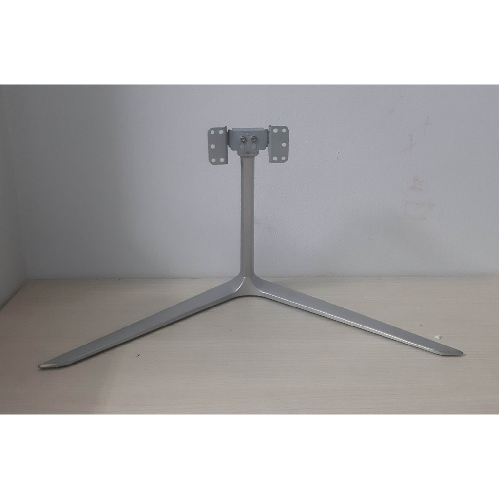 Chân màn hình kiểu V