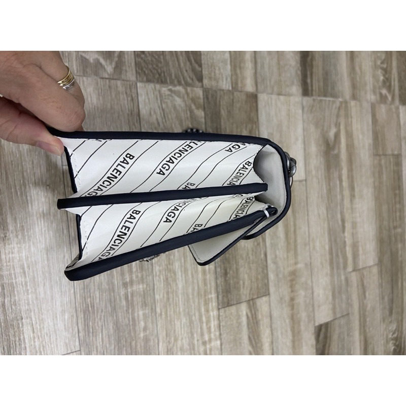 Túi si hiệu Balenciaga