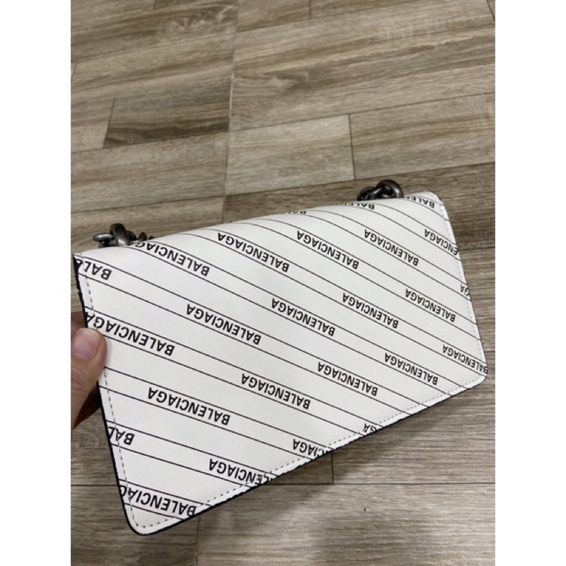 Túi si hiệu Balenciaga