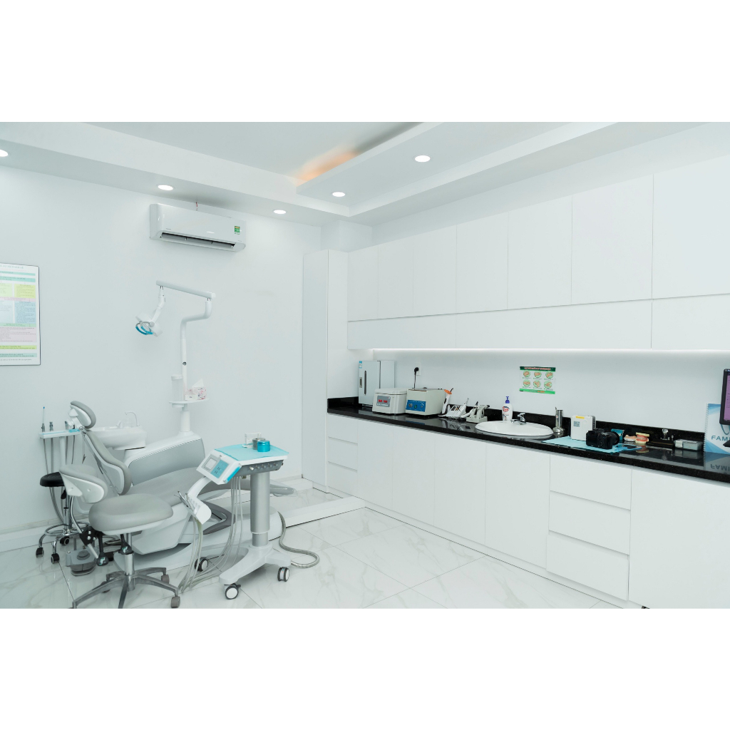 HCM - Voucher cạo vôi răng + đánh bóng răng