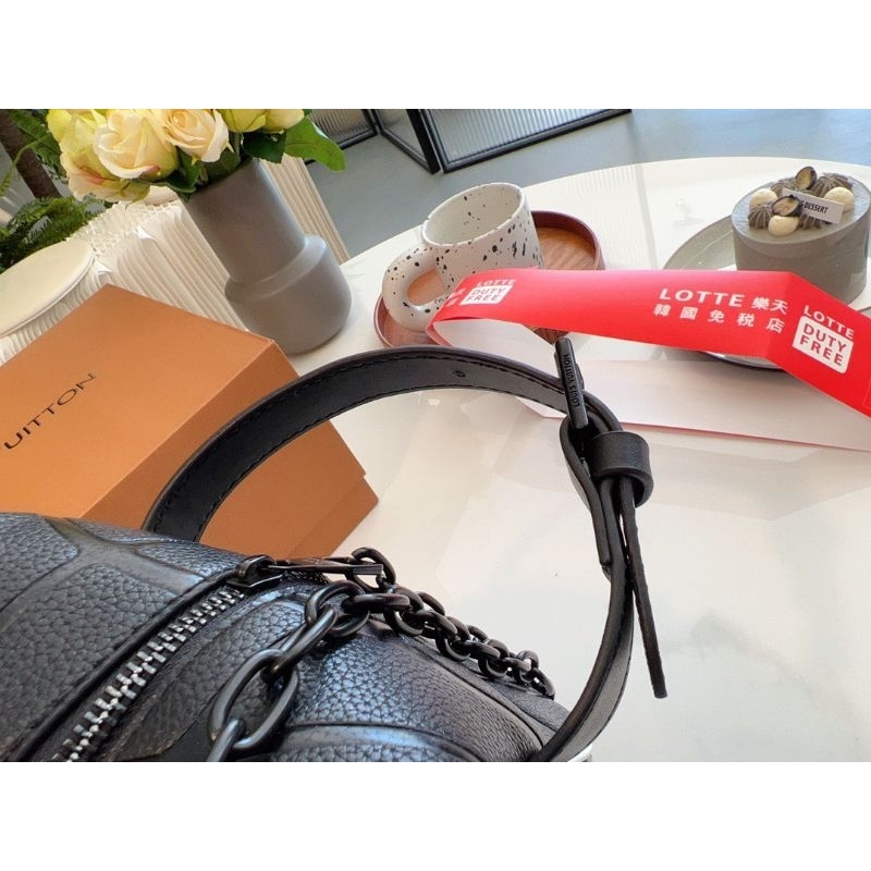 Túi xách nam LV NBA DOPP hàng super phom đẹp họa tiết mới nhất fullbox nam châm