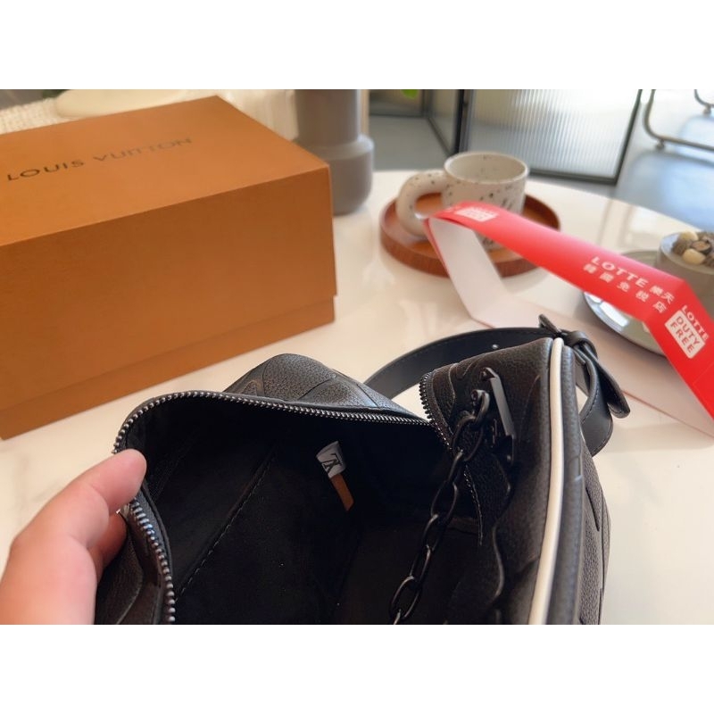 Túi xách nam LV NBA DOPP hàng super phom đẹp họa tiết mới nhất fullbox nam châm