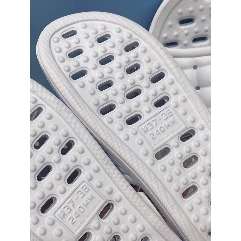 Dép đi trong nhà tắm lock&lock ETM645 và ETM646