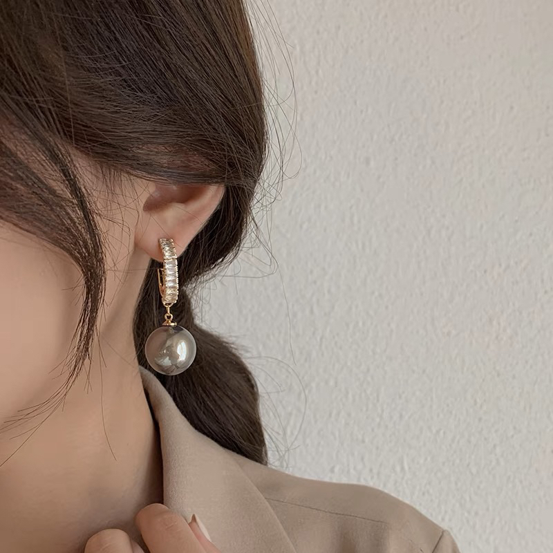 Bông tai  khoen bi rơi thời trang dễ thương