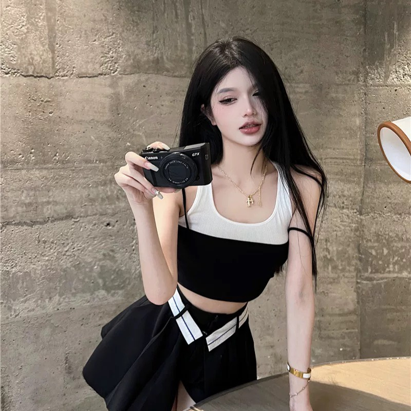 SET ÁO PHỐI 2 DÂY ĐEN BÊN NGOÀI + QUẦN SHORT LẬT LƯNG VIỀN TRẮNG (TH)