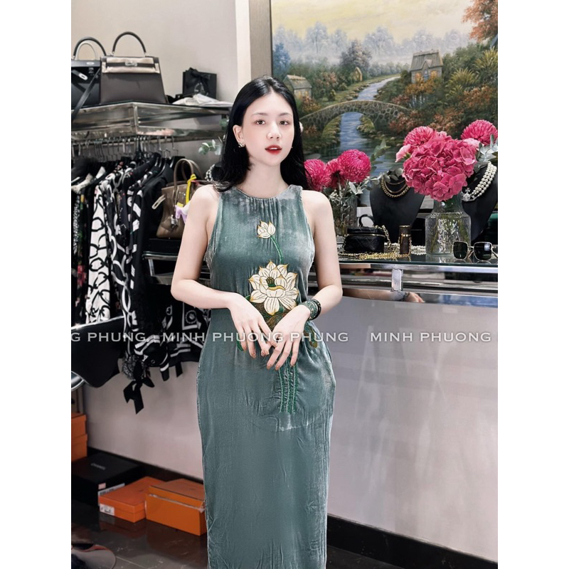 Váy nhung the thêu