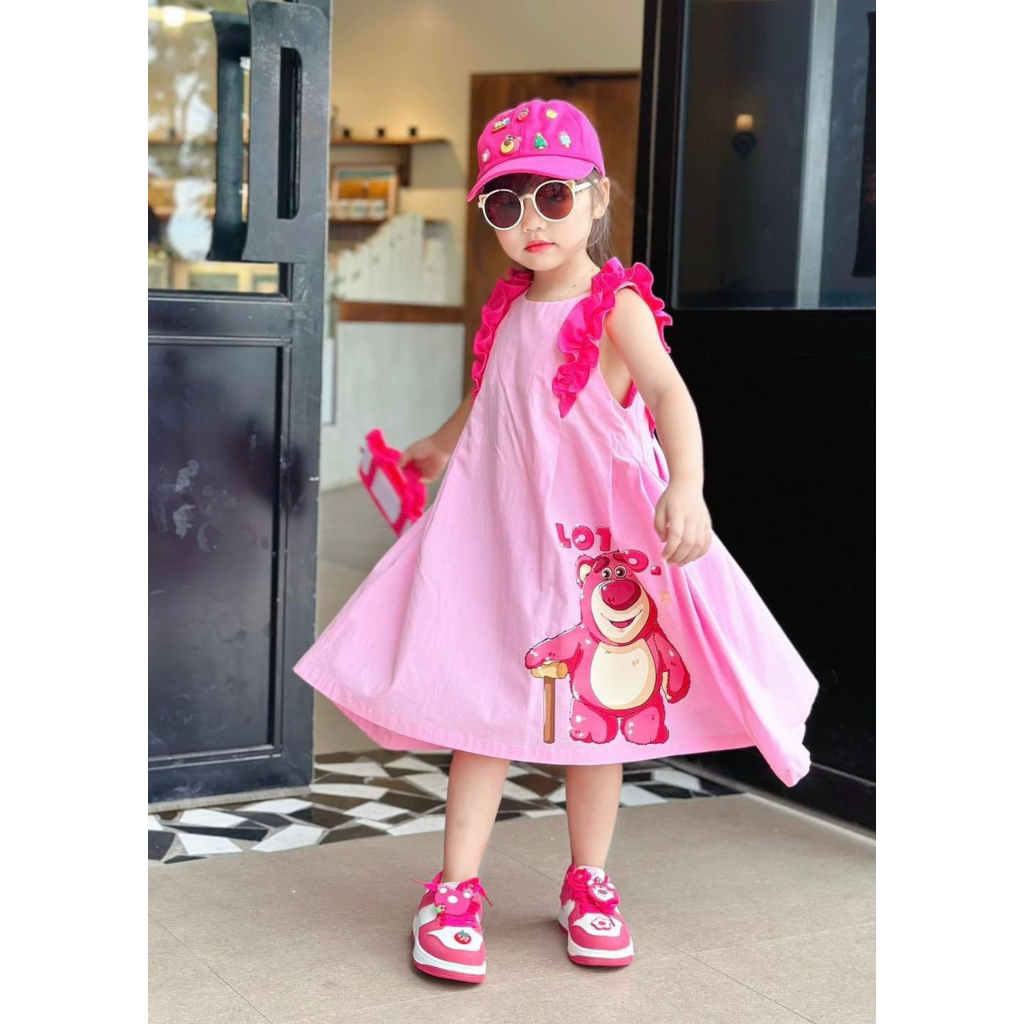 Váy gấu dâu lotso mềm mát may tay bèo điệu đà cho bé gái