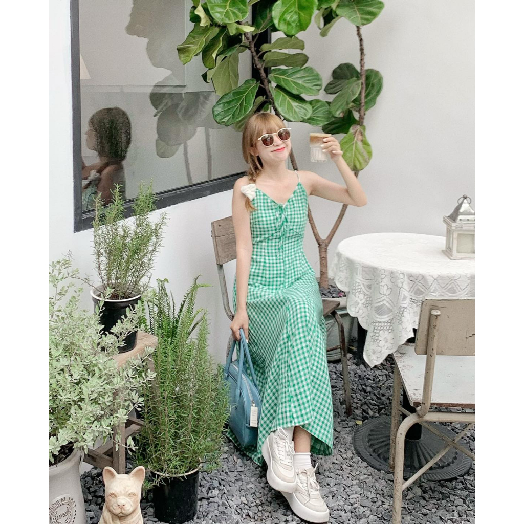 Đầm dây midi form xoè rã cách điệu thời trang thắt dây ngực thời trang GAGO hoạ tiết caro vàng GG4385