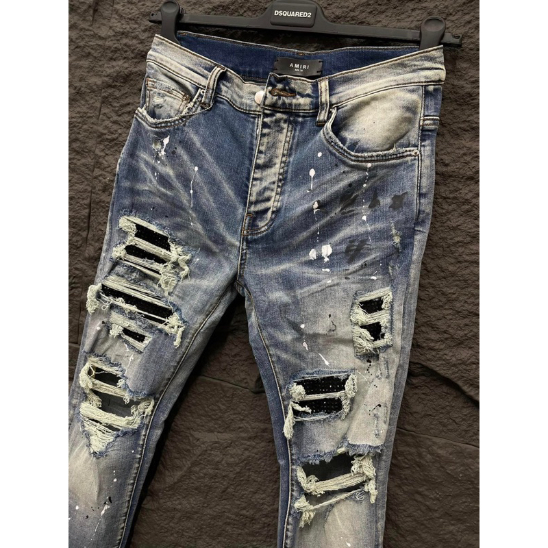 Quần bò Amiri cao cấp đính đá có sẵn !! Màu sắc trẻ trung rách nhẹ hàng Neww