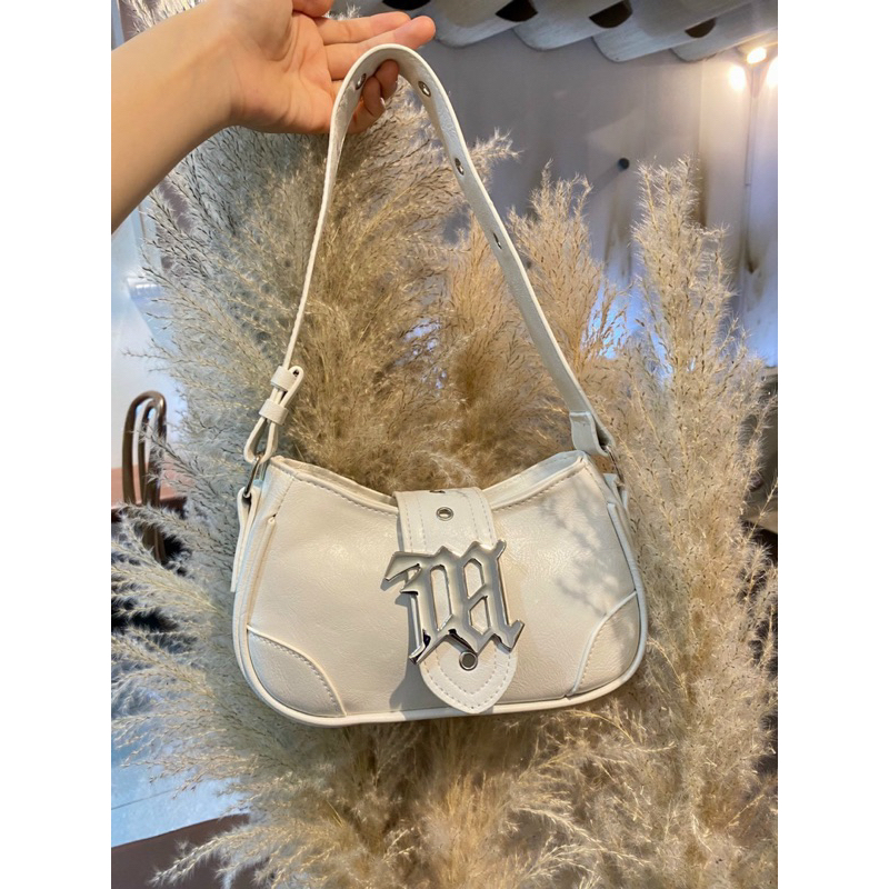 Túi Kẹp Nách Nữ Cúc Bấm Chữ M Có Chữ Mẫu Mới 2023