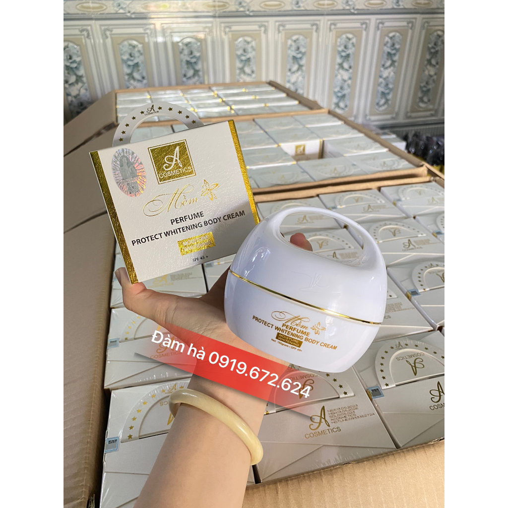 Kem body mềm nước hoa acosmetics phương anh