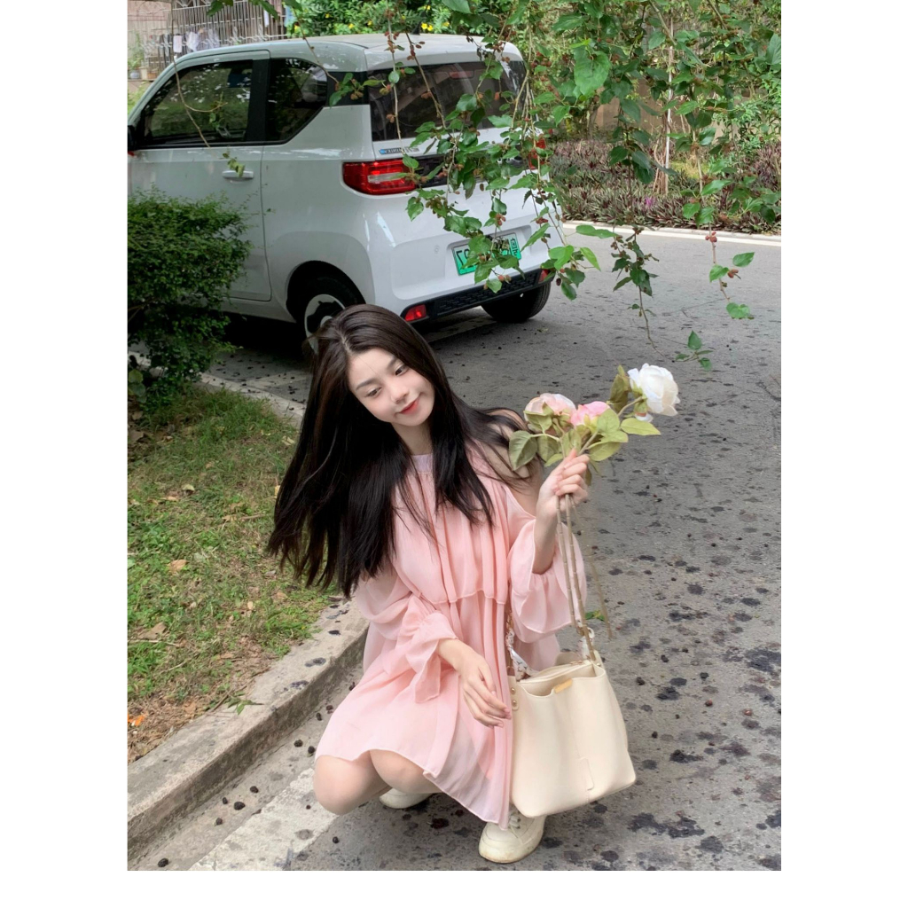 Váy tiểu thư cổ yếm dáng babydoll xếp tầng dễ thương chất vải voan tơ mềm cao cấp Deliz ChouChou | BigBuy360 - bigbuy360.vn