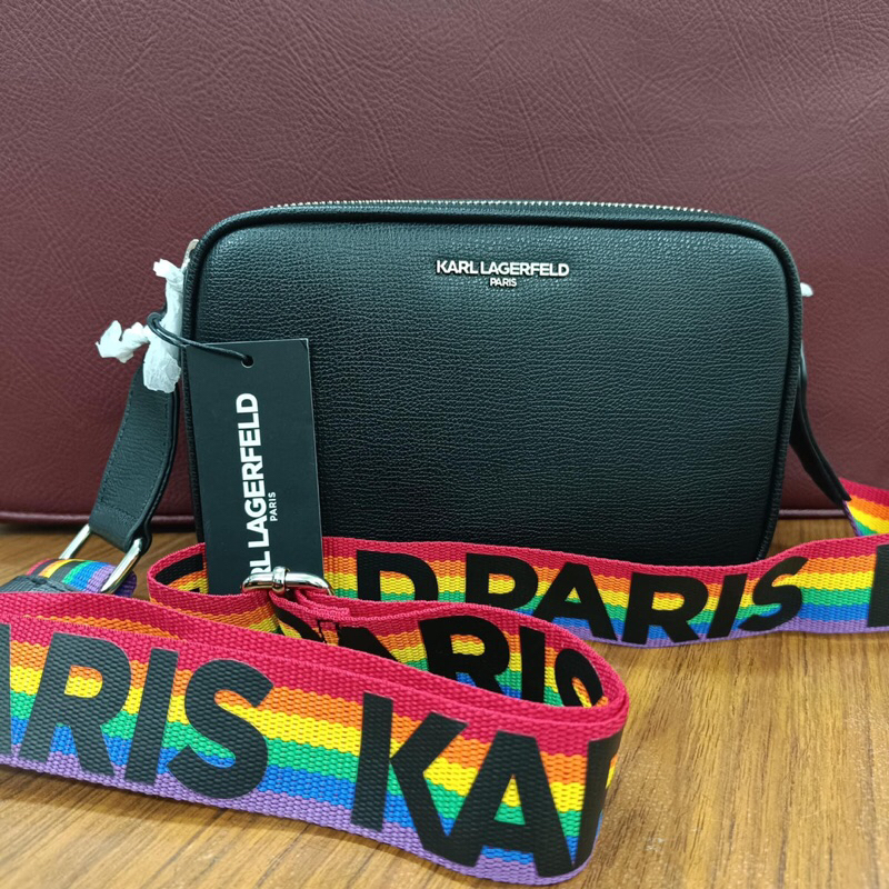 Túi Karl siêu đẹp nam nữ đều mang đẹp ah