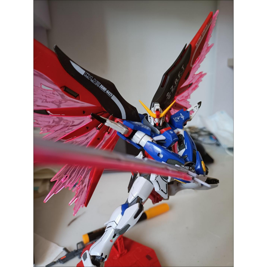 Gundam mô hình tự do tấn công vàng dị giáo tấn công chiến binh