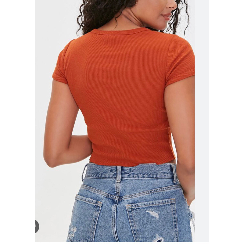 Croptop thun gân chữ thêu 3cai A165