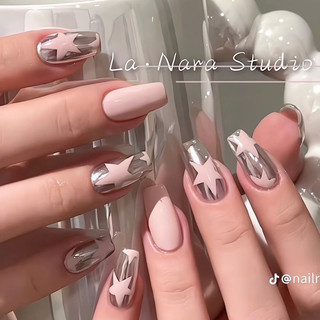 Nailbox vẽ sao tráng gương