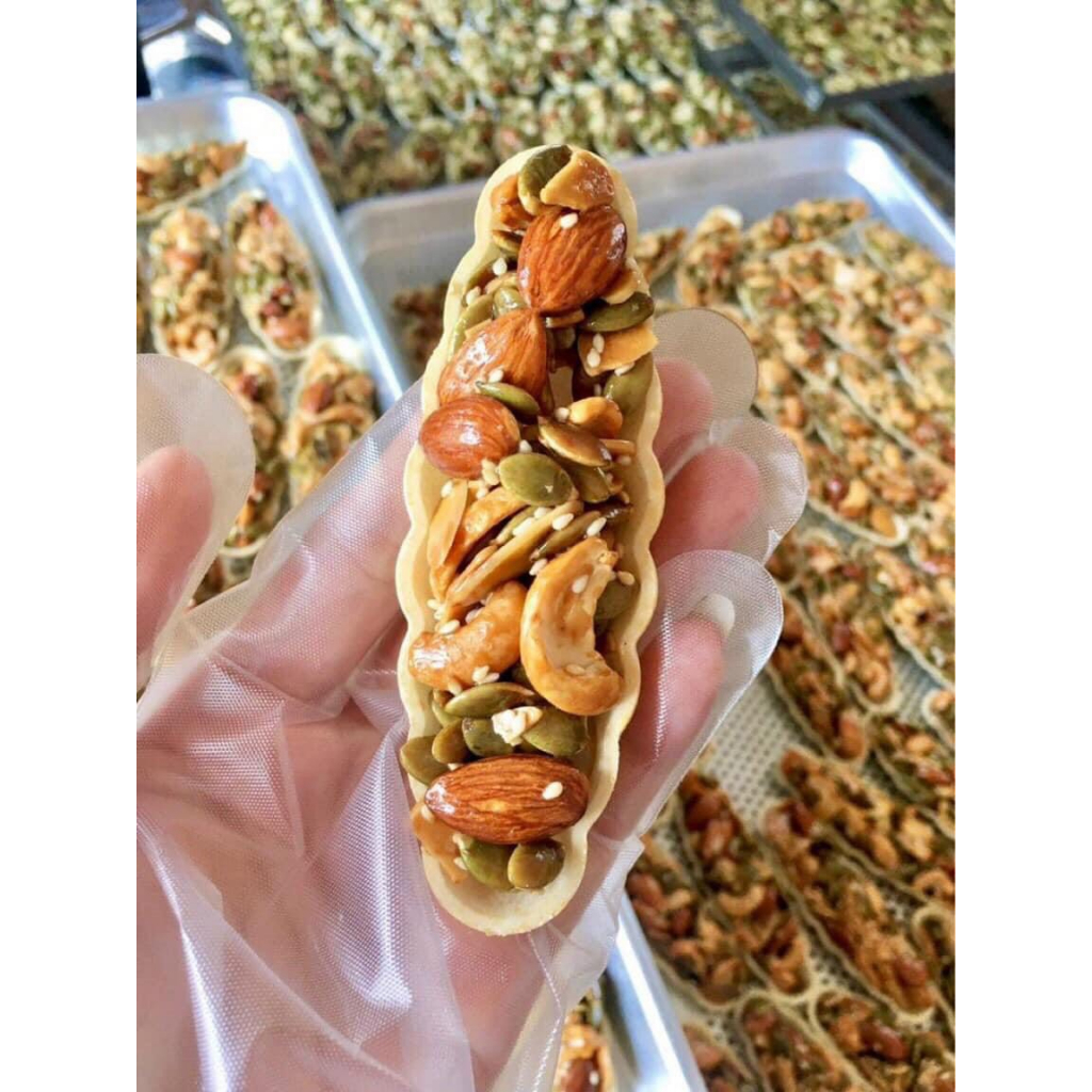 Bánh thuyền siêu hạt, giòn tan, thơm ngon, ít ngọt.  Ăn vặt, ăn kiêng, ăn healthy đều dùng được