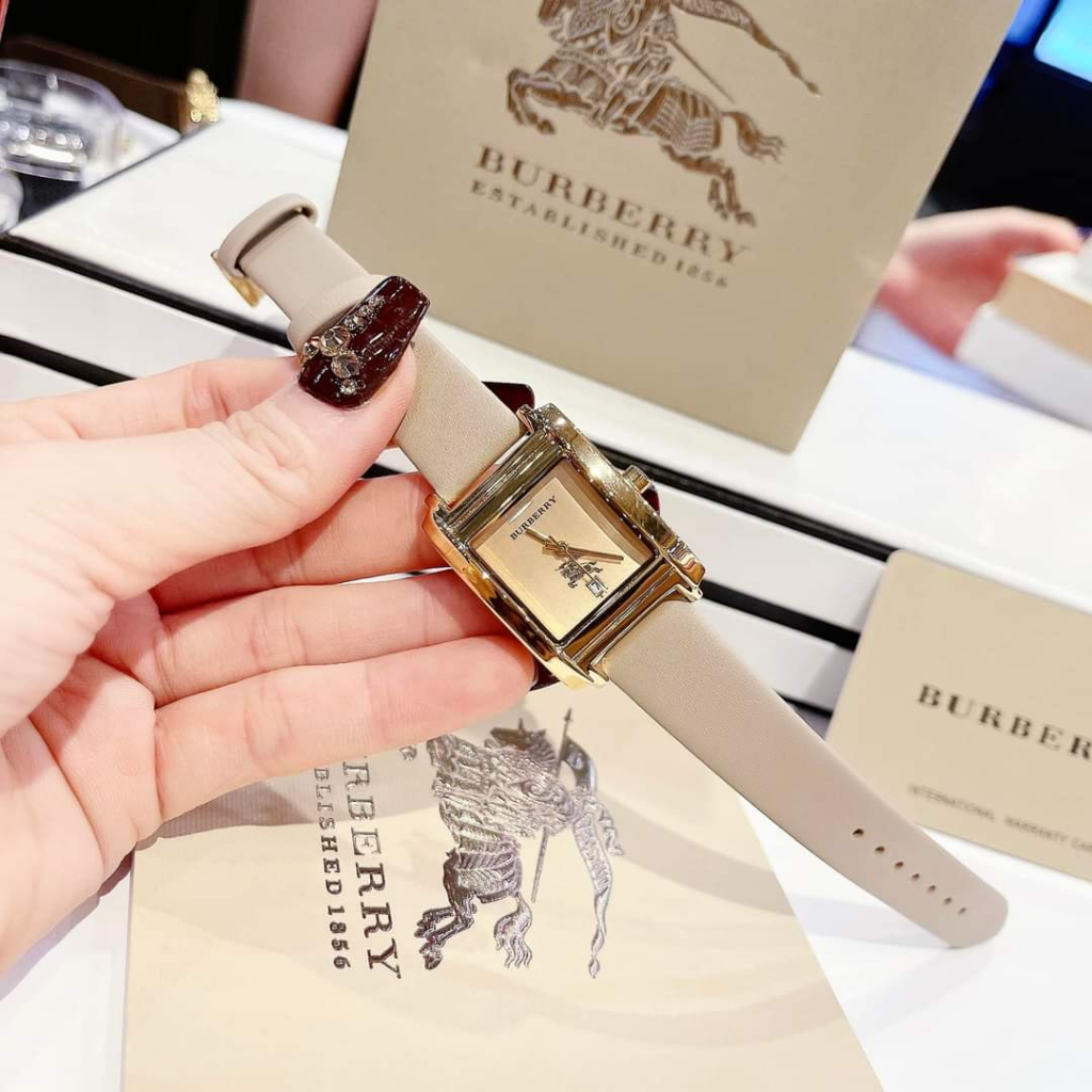 Đồng Hồ Nữ Bur.ber,ry Watch For Lady,Size:30mm,Full Box Hãng Đẹp Dịu Dàng ,Đẹp Mê Mẩn