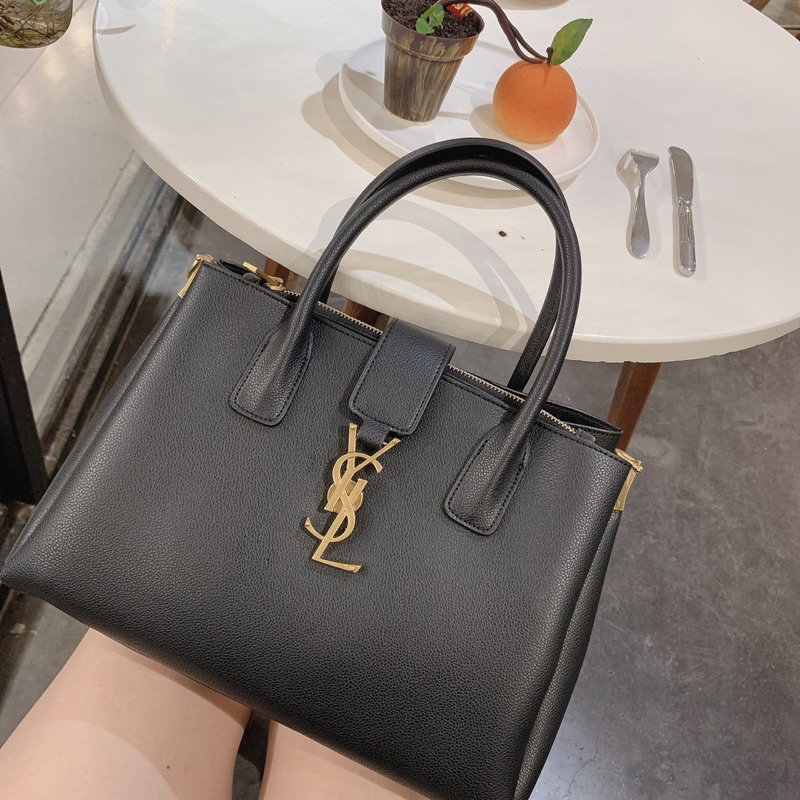 YSL HANDBAG SUPER SIZE 30
