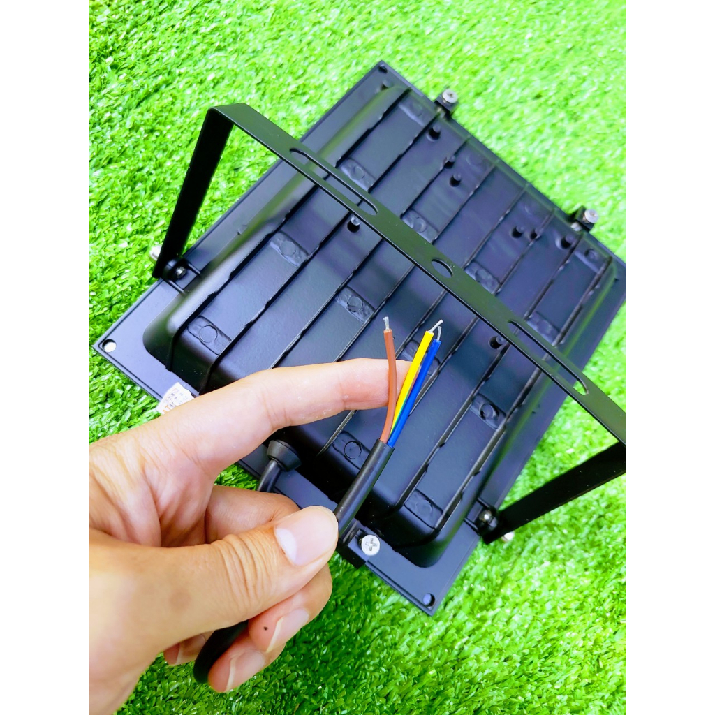 Đèn Pha Led COB 30W Loại Dày Sáng Trắng/Vàng, LED Đủ Công Suất Chuẩn Chống Nước IP66