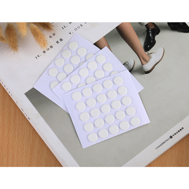 Tấm 25 miếng keo dán tròn 2 mặt tiện lợi, dán tiểu cảnh lên bàn, decor taplo ô tô