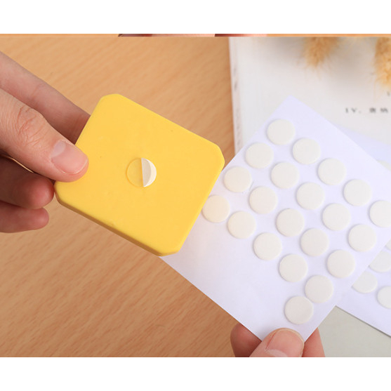 Tấm 25 miếng keo dán tròn 2 mặt tiện lợi, dán tiểu cảnh lên bàn, decor taplo ô tô