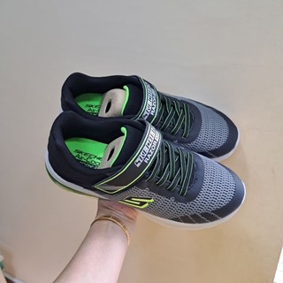 giày thể thao skechers bé trai
