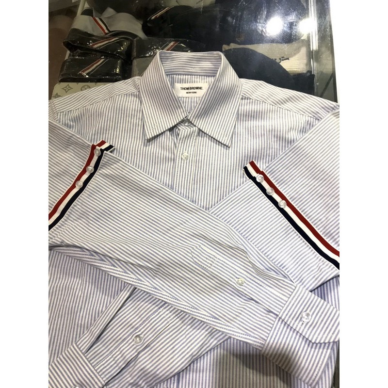 Áo Sơ Mi Thom Browne Sọc Xanh Cao Cấp Phiên Bản Mới Nhất