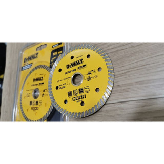 Đĩa cắt gạch kim cương 105 x 1.3mm siêu mỏng - dewalt dw4724ut