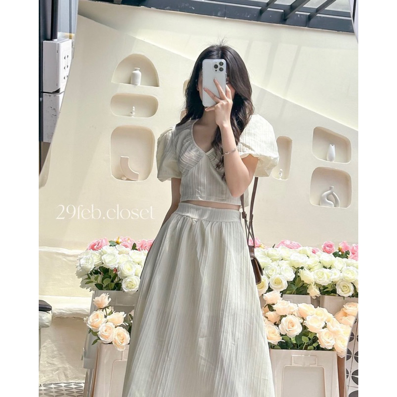Set đũi gân nơ lưng, áo dáng croptop + chân váy dáng dài cực xinh