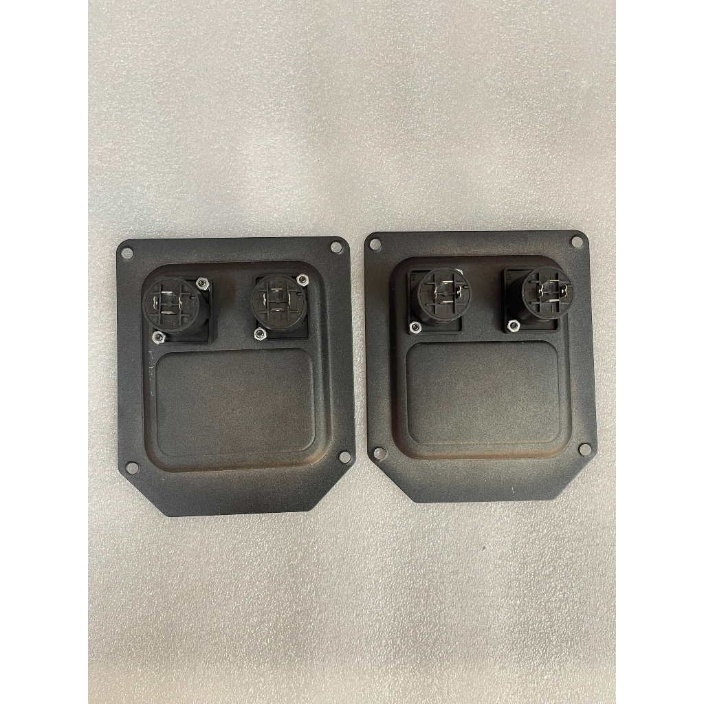 TRẠM LOA SÂN KHẤU BẰNG SẮT , KÍCH THƯỚC 11CM X 13CM , GIÁ 1 CHIẾC