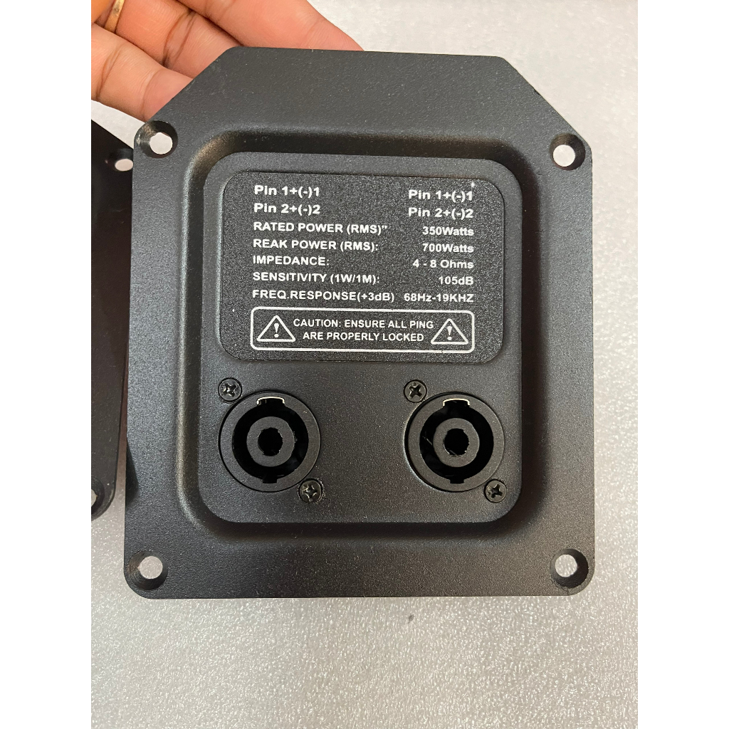 TRẠM LOA SÂN KHẤU BẰNG SẮT , KÍCH THƯỚC 11CM X 13CM , GIÁ 1 CHIẾC