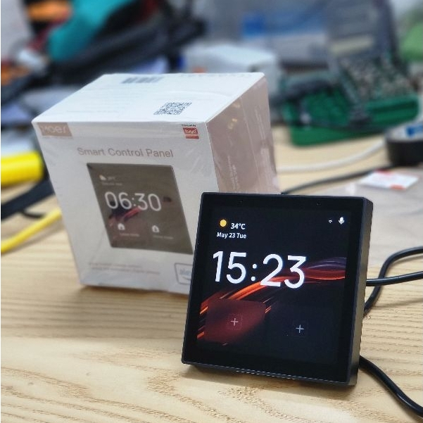 Trung Tâm Zigbee Có Màn Hình Cảm Ứng 4 Inch WiFi Tuya THA7