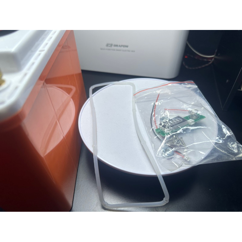 Vỏ cam bình tích điện cao cấp có đèn báo chuyên làm pin lưu trữ, pin tích điện