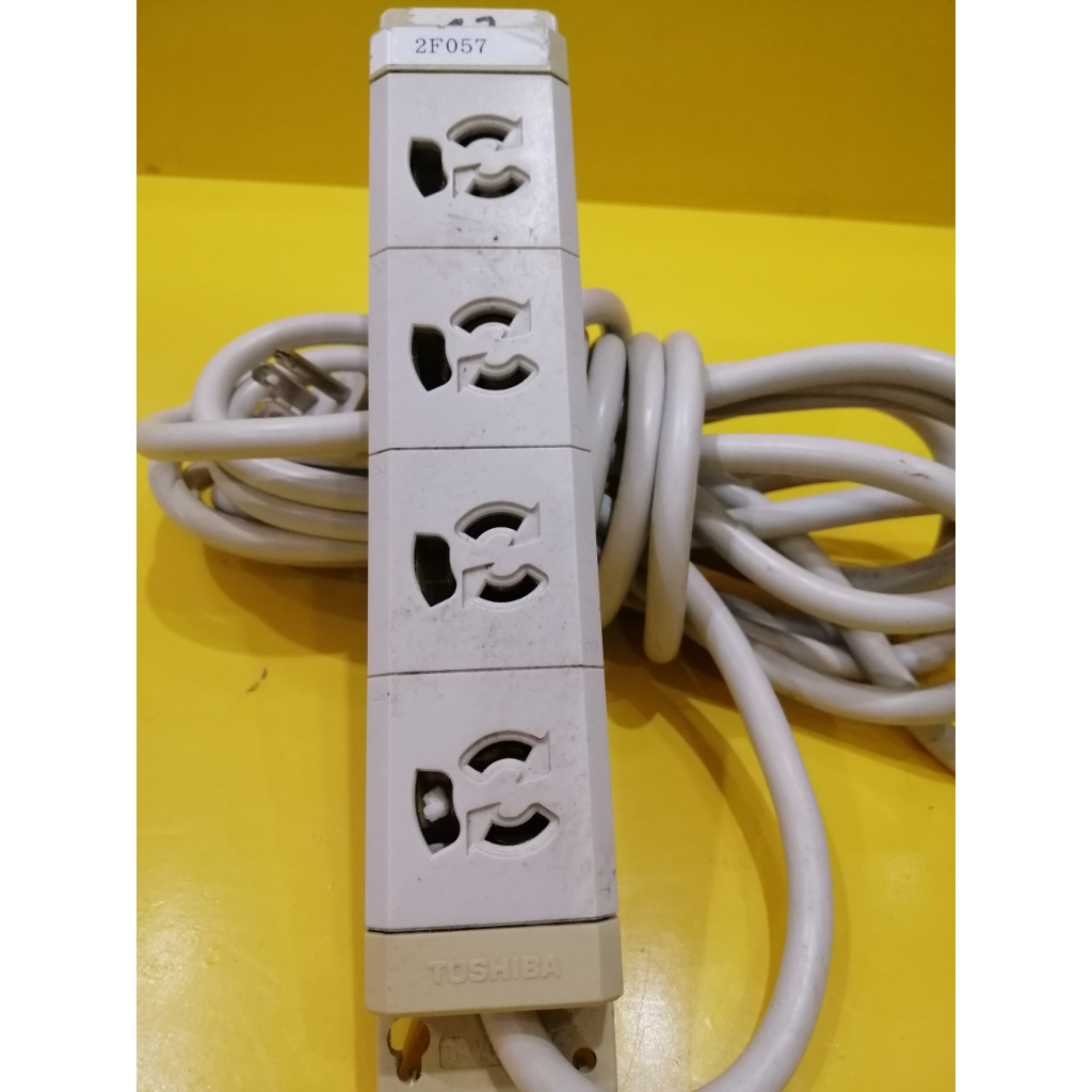 Ổ cắm nội địa Nhật Toshiba, dây dài 5m, 4 ổ (mã 47)