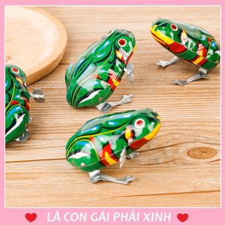 Đồ chơi dây cót hình chú ếch xinh xắn, ếch con tự nhảy bằng kim loại khi lên dây cót, chất liệu kim loại bền bỉ
