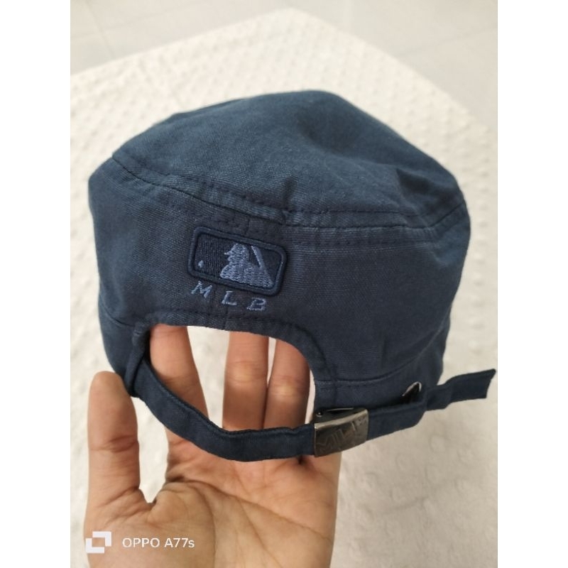 Mũ lưỡi trai MLB