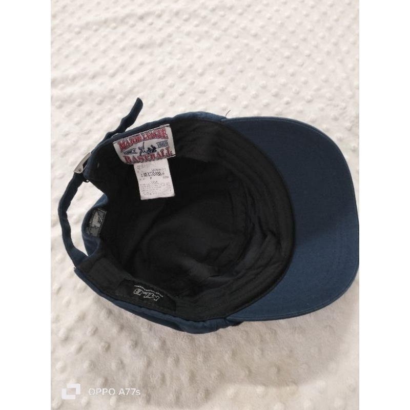 Mũ lưỡi trai MLB